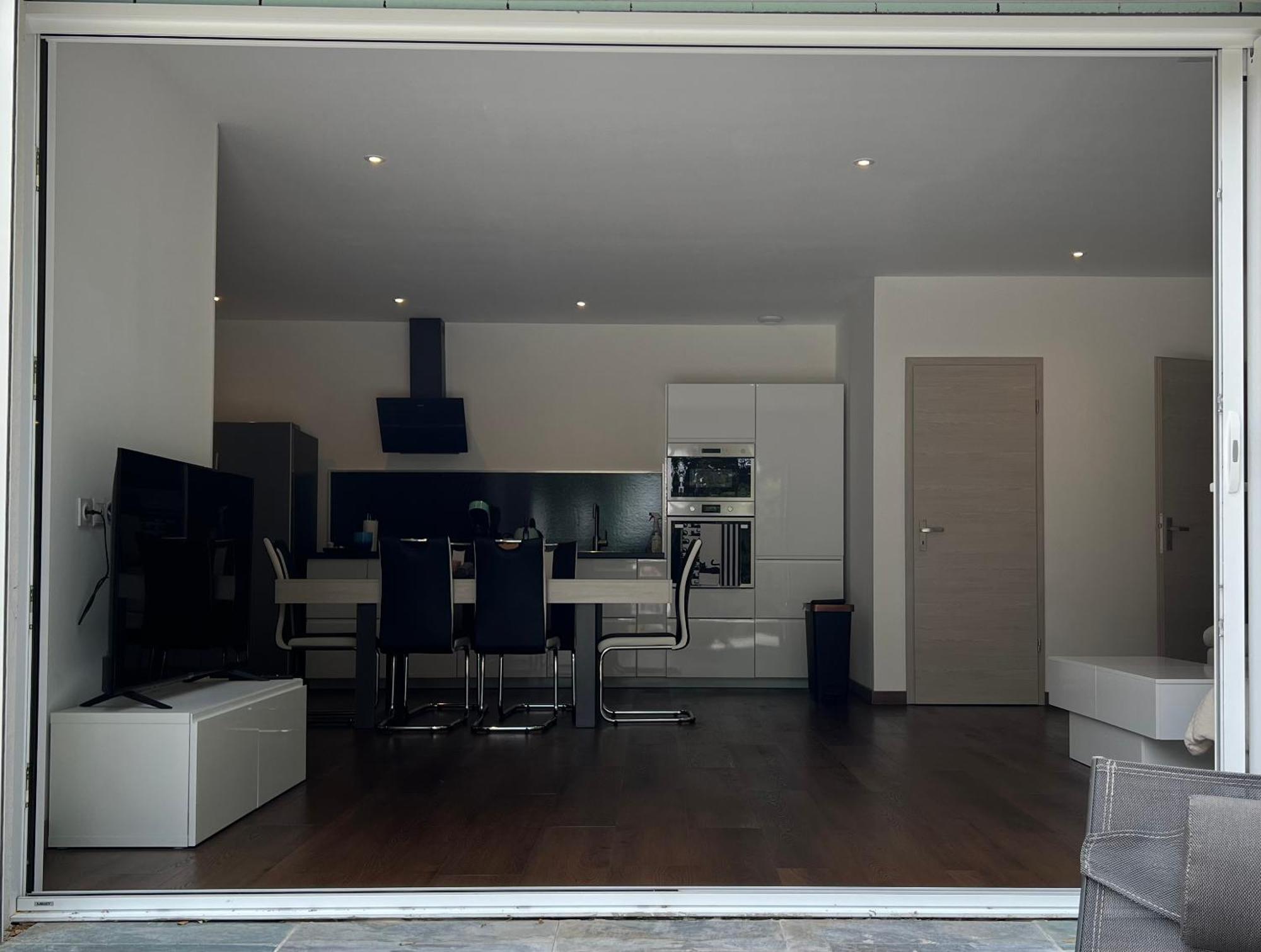 Brand New Villa With Fully Intergrated Air Conditioning & Private Pool, Overlooking Forest Sardan Екстер'єр фото